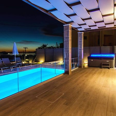 Villa Anthi, A Modern Villa With Salted Water Pool,Hot Tub & Bbq! Rethymno  Екстер'єр фото