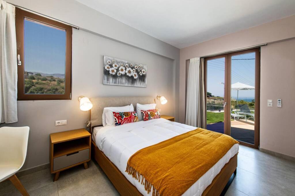 Villa Anthi, A Modern Villa With Salted Water Pool,Hot Tub & Bbq! Rethymno  Екстер'єр фото